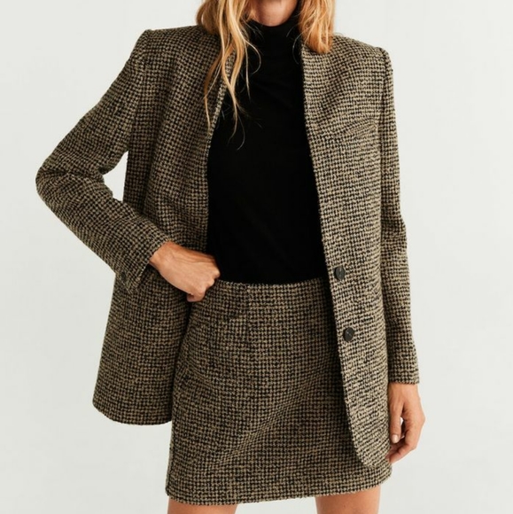 52 Cloth Dresses & Skirts - 2-piece Wool/Tweed Skirt Suit